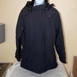 Ll Bean Nylon Coat Size Medium